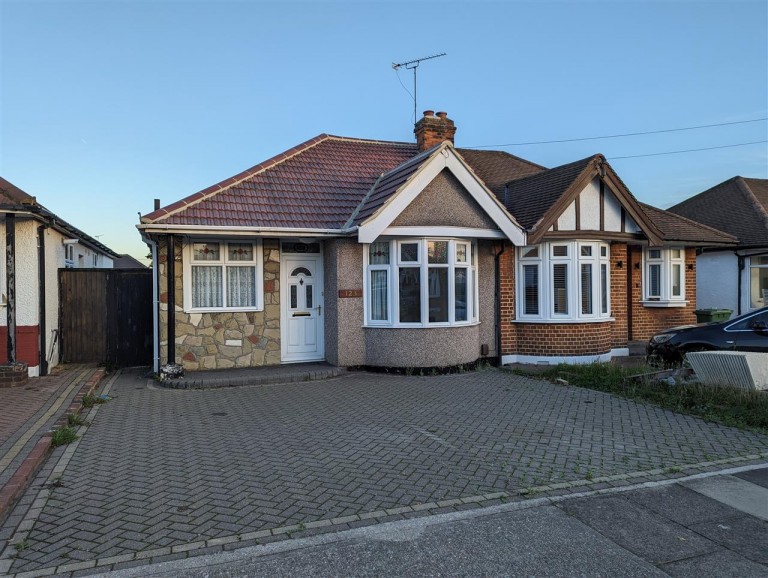 View Full Details for Alma Avenue, Hornchurch