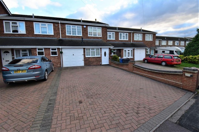 View Full Details for St Johns Road, Chadwell St.Mary
