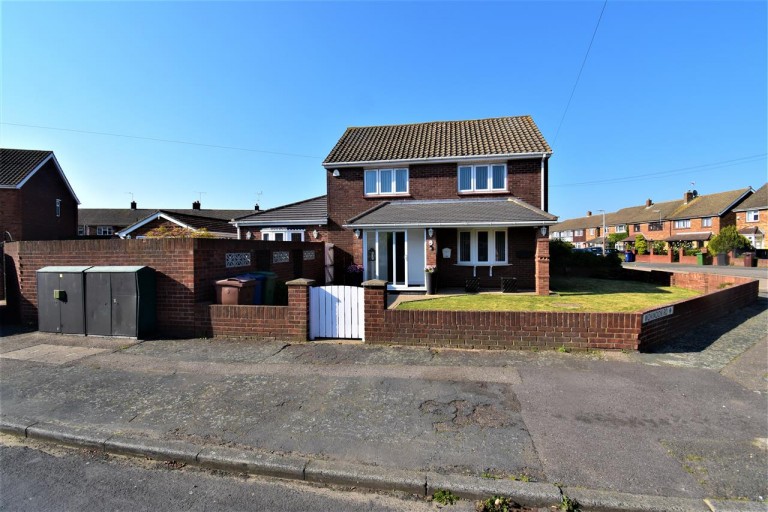 View Full Details for Wokindon Road, Chadwell St.Mary