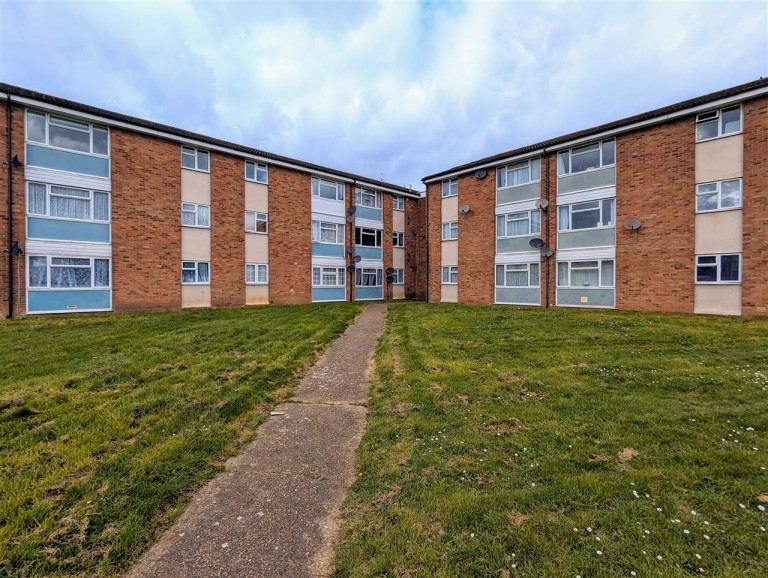 Coronation Avenue, East Tilbury