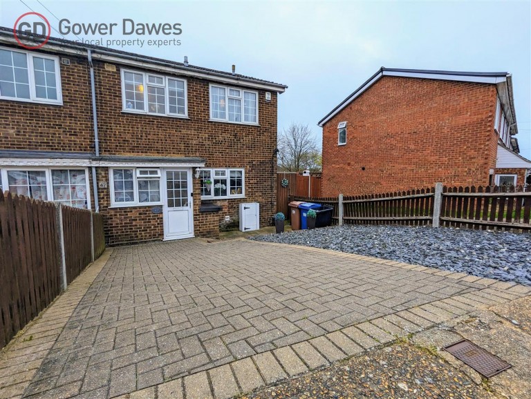 View Full Details for St Johns Road, Chadwell St.Mary