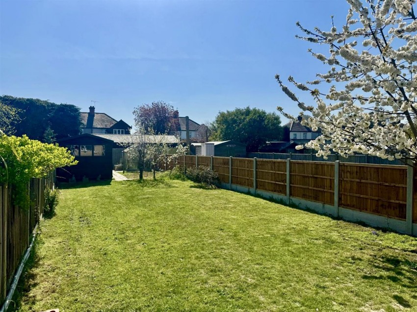 Images for Derham Gardens, Upminster, Upminster