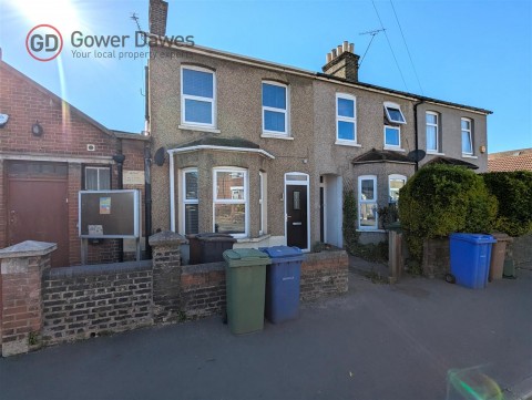 Hathaway Road, Grays