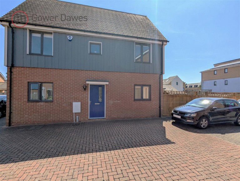 View Full Details for Anglia Way, South Ockendon