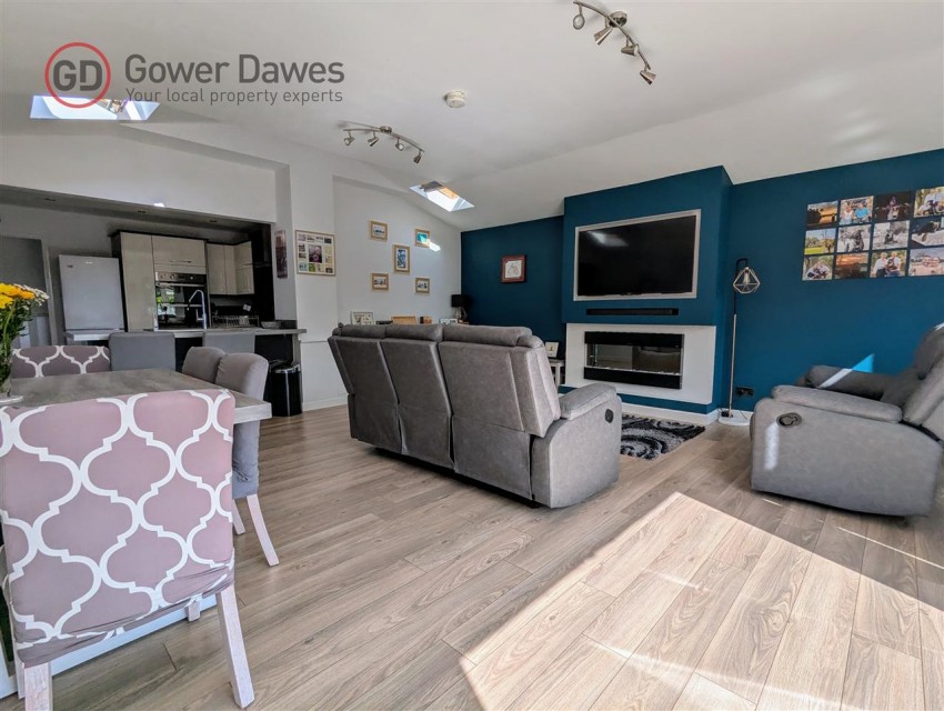 Images for Lilac Avenue, Wickford