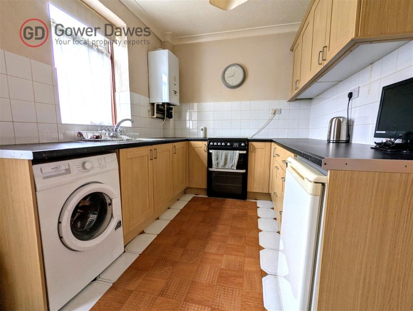 Images for Bennetts Castle Lane, Dagenham