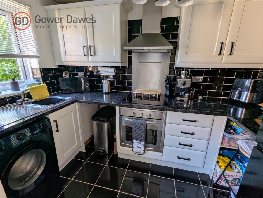 Images for Lower Crescent, Linford