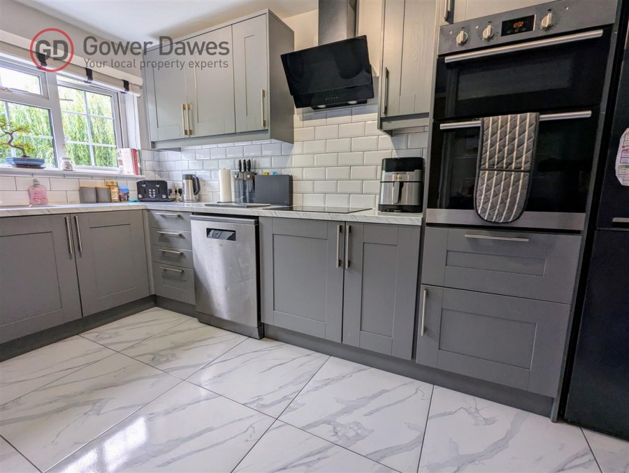 Images for Broadhope Avenue, Stanford-Le-Hope
