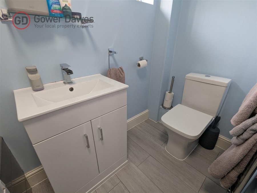 Images for Broadhope Avenue, Stanford-Le-Hope