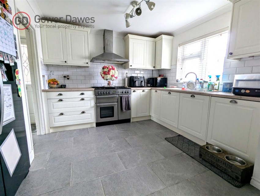 Images for Somerset Road, Linford