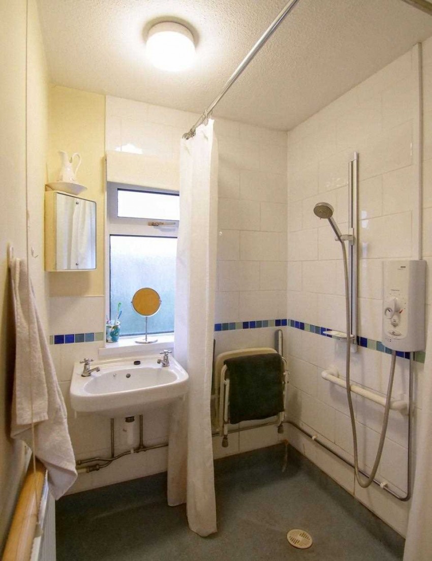 Images for Halton Road, Chadwell St.Mary