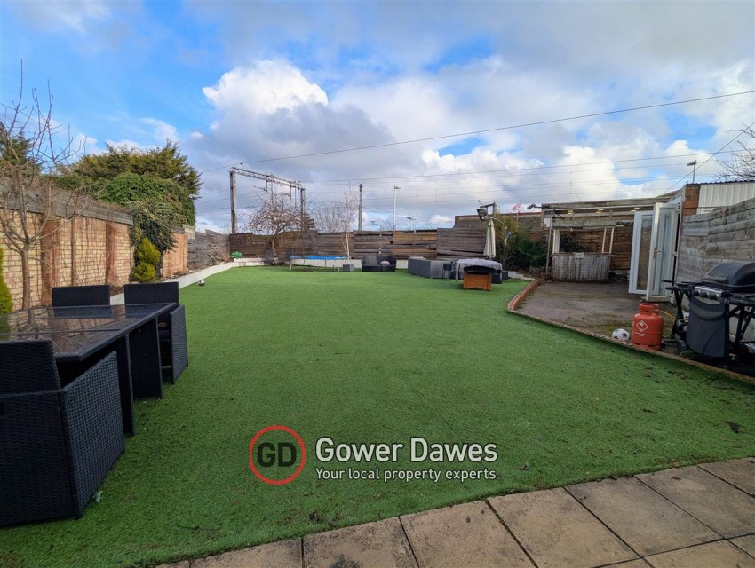 Images for Stenning Avenue, Linford