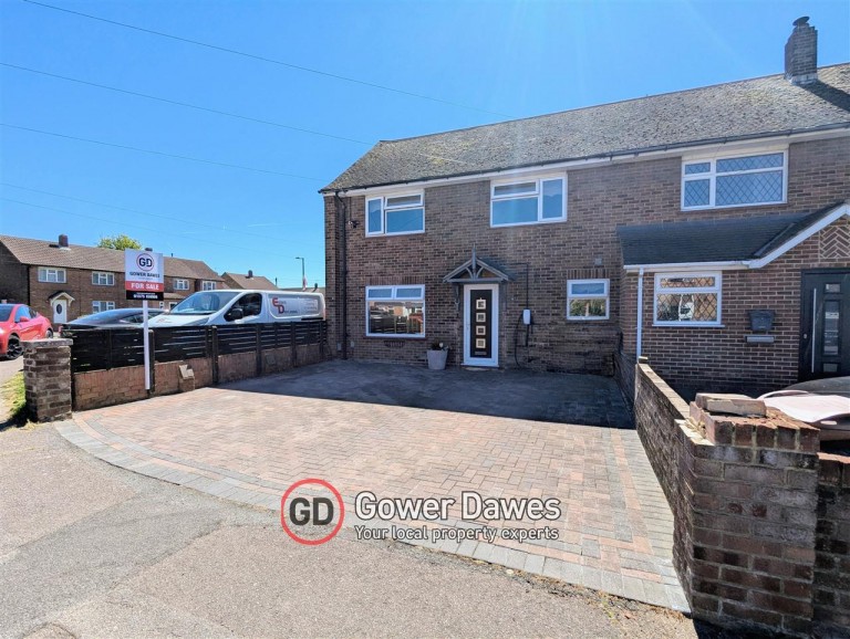 Seaborough Road, Chadwell St.Mary