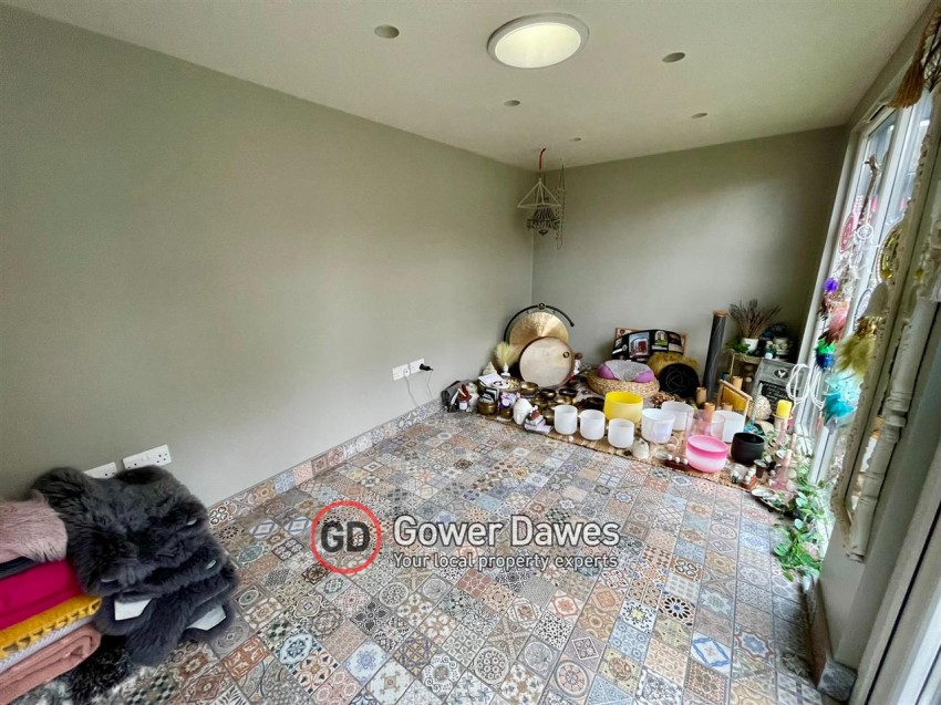 Images for Seaborough Road, Chadwell St.Mary