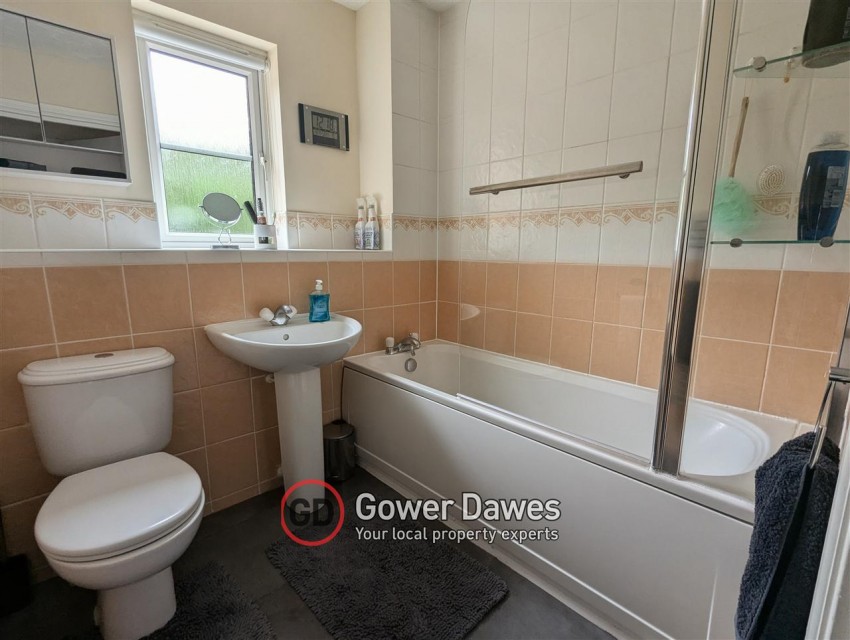 Images for Hill House Drive, Chadwell St.Mary