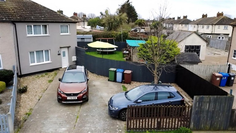 Cowper Avenue, Tilbury