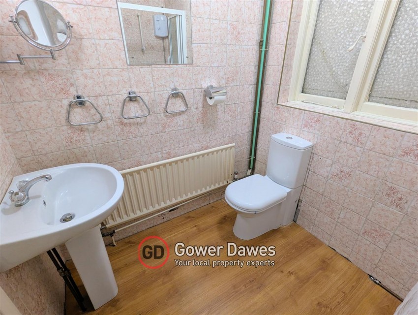 Images for Crofton Road, Grays