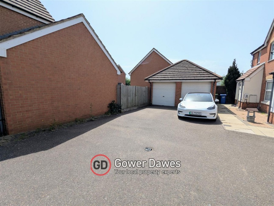 Images for Hill House Drive, Chadwell St.Mary