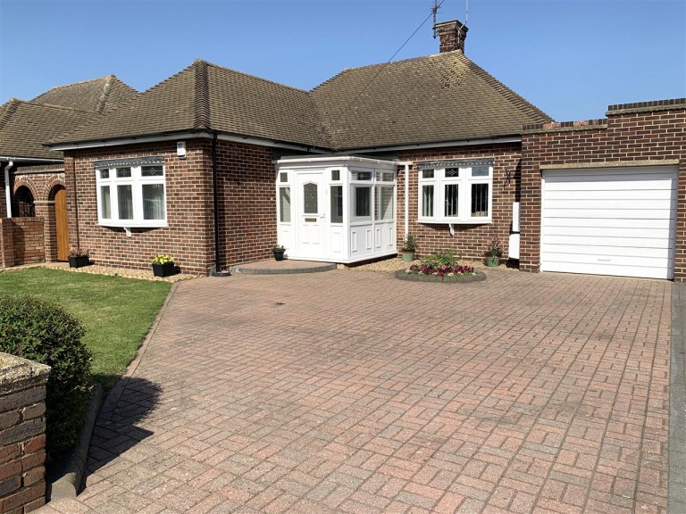 Heath Road, Orsett Heath