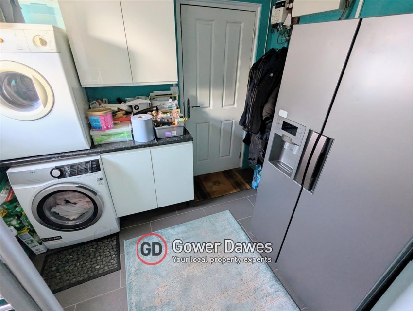 Images for Sandhurst Road, Tilbury, RM18